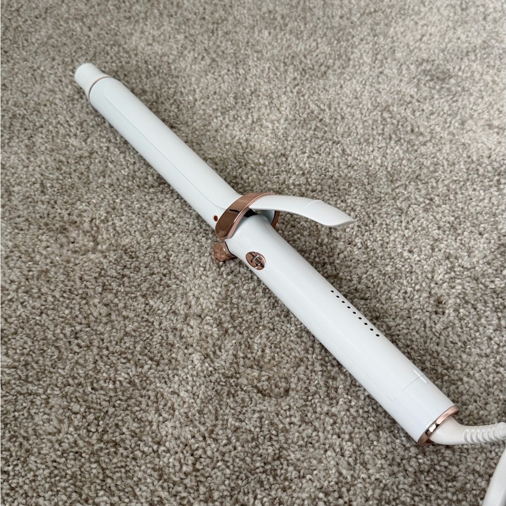 Brand New T3 White Curling Wand with Rose Gold Accents